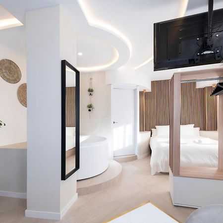 Malaga Boutique V.V Luxury Jacuzzy Daire Dış mekan fotoğraf