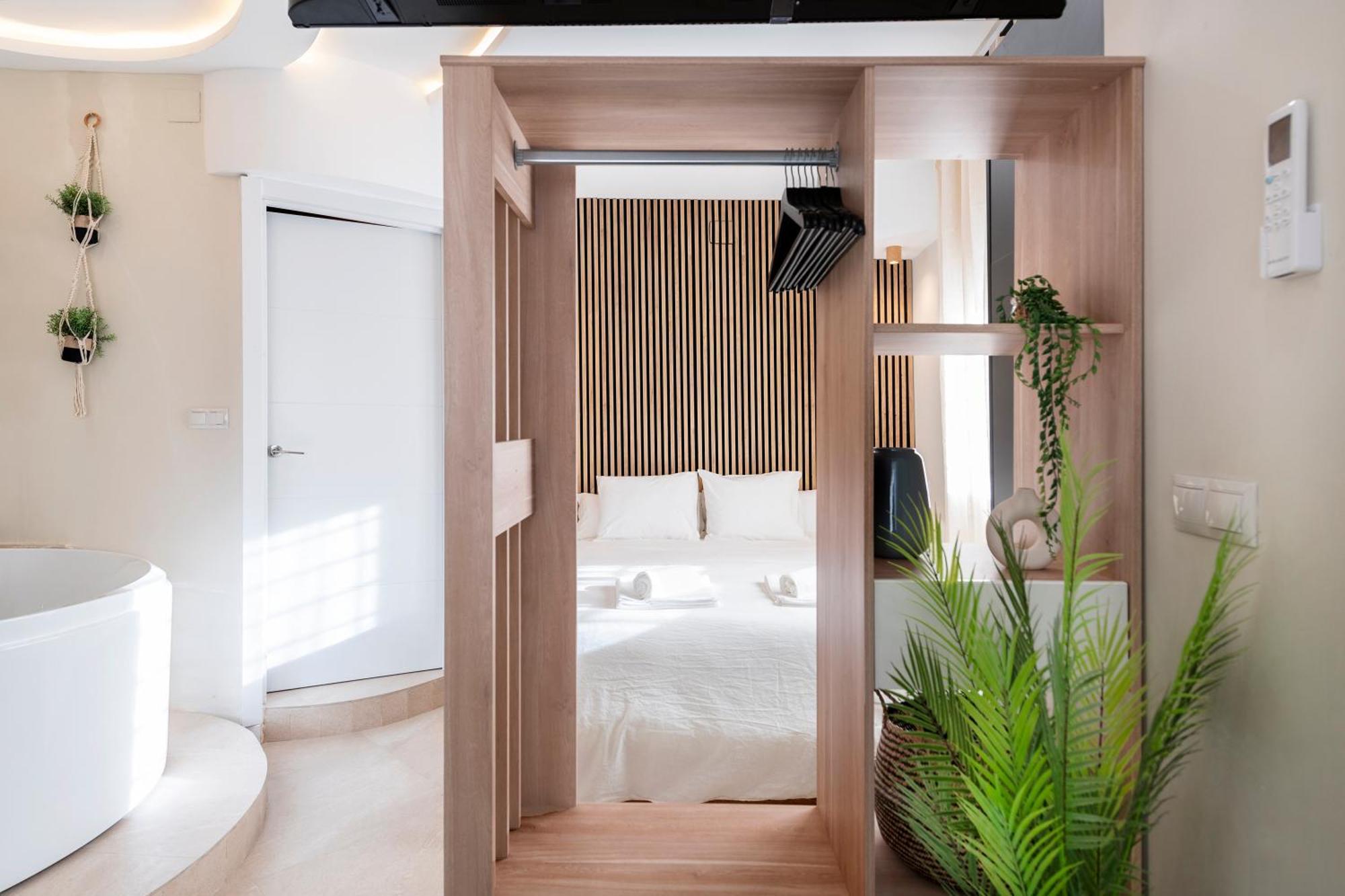 Malaga Boutique V.V Luxury Jacuzzy Daire Dış mekan fotoğraf
