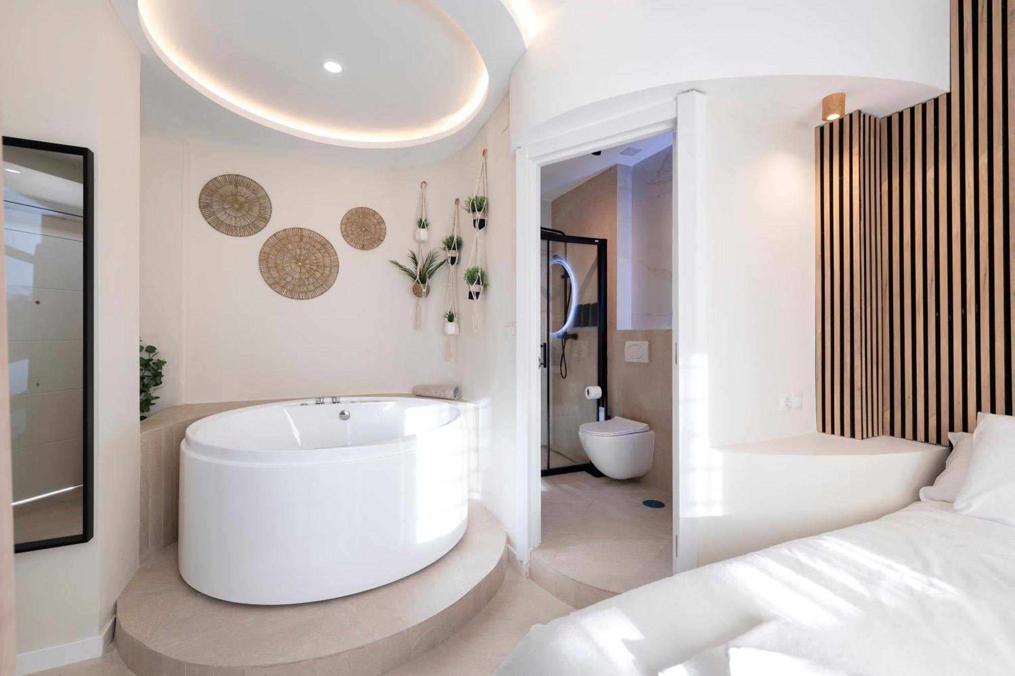 Malaga Boutique V.V Luxury Jacuzzy Daire Dış mekan fotoğraf