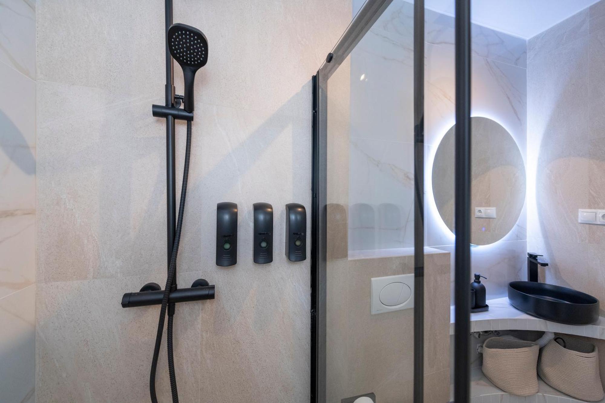 Malaga Boutique V.V Luxury Jacuzzy Daire Dış mekan fotoğraf